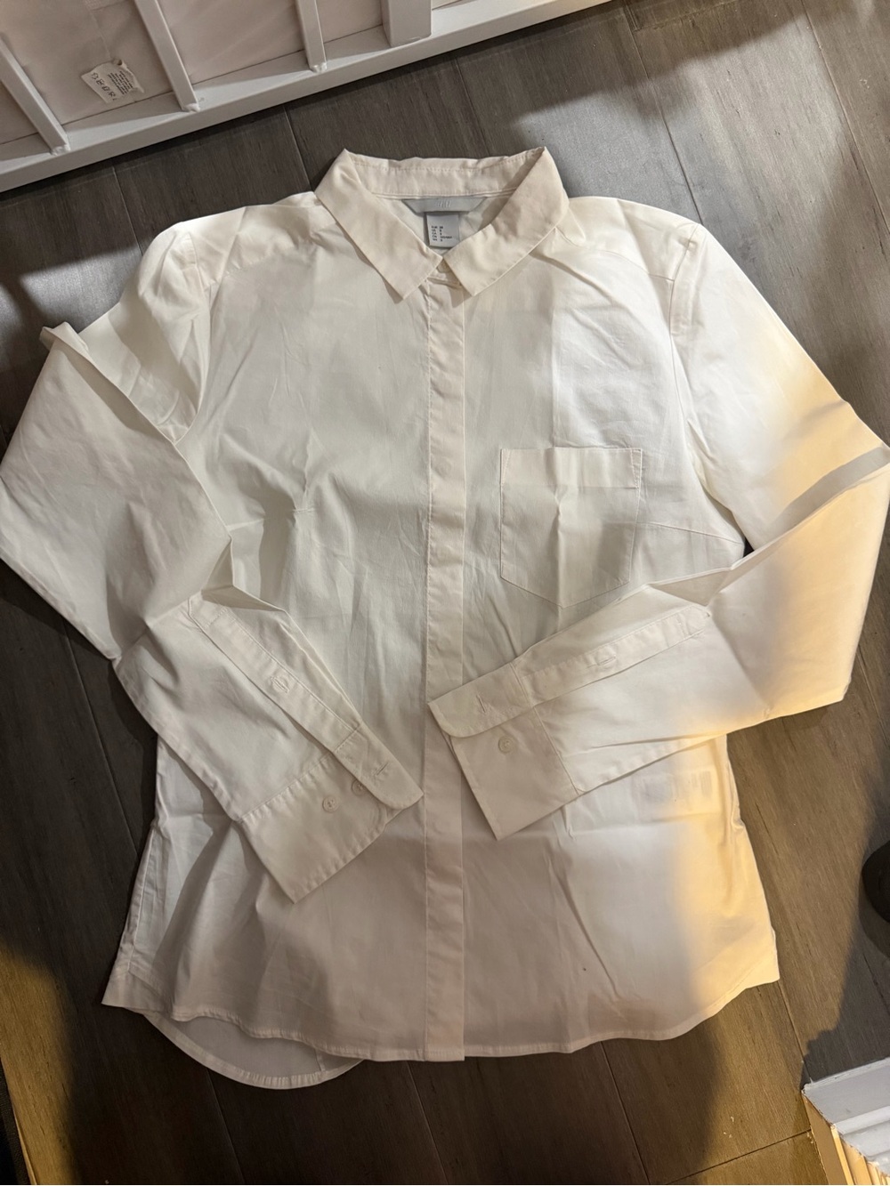 H&M White Button-Down Long Sleeve Shirt